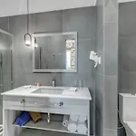 Affittacamere 1844 Syros 4*