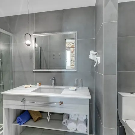 Konukevi 1844 Syros 4*