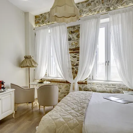 1844 Syros 4* Ermoupoli