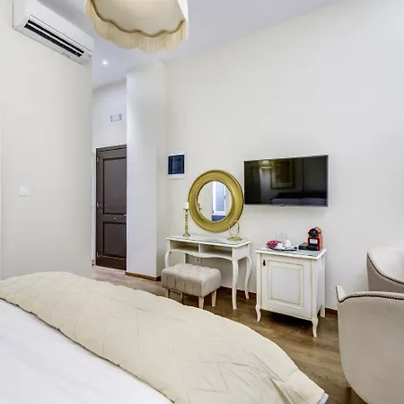 Konukevi 1844 Syros Ermoupoli