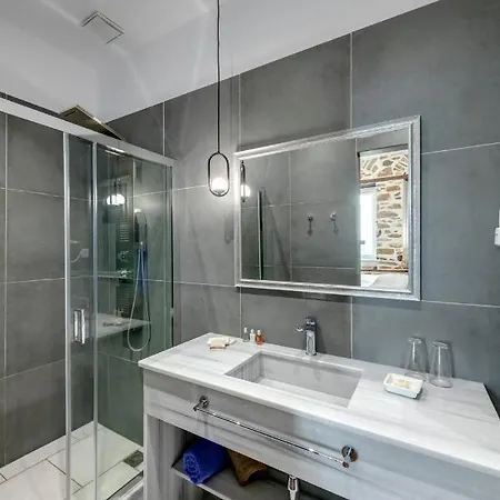 ゲストハウス 1844 Syros エルムポリ