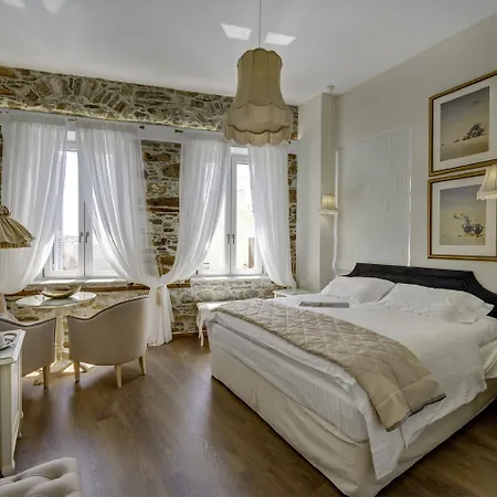 1844 Syros ゲストハウス