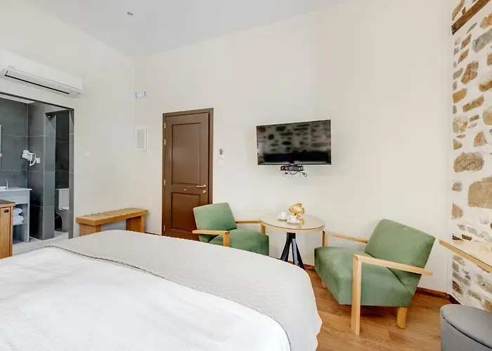 1844 Syros Konukevi 4*