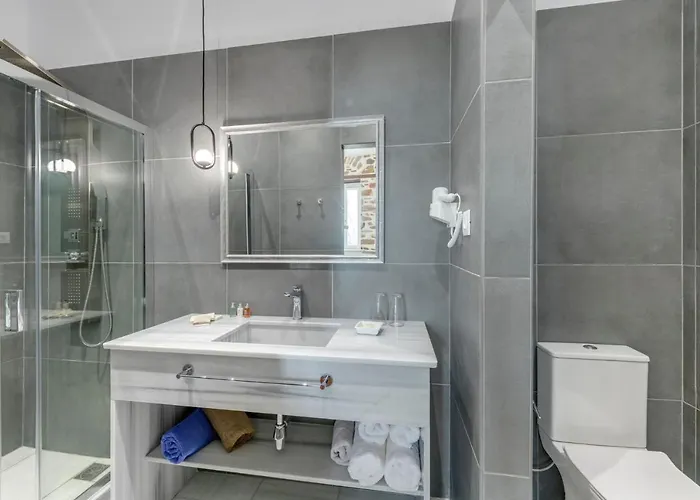 Konukevi 1844 Syros 4*