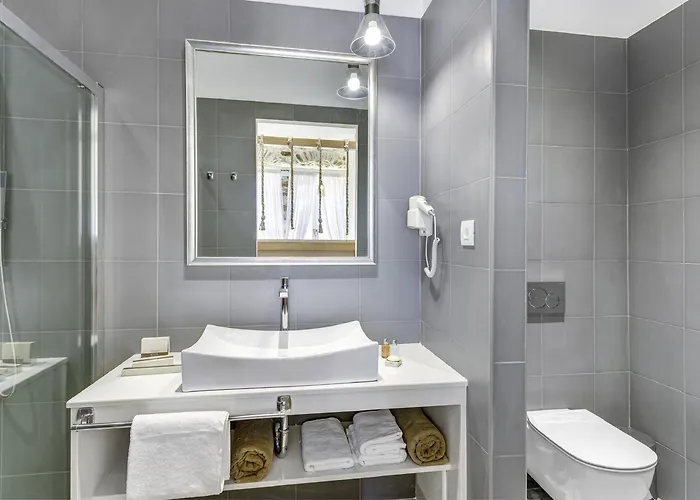 Konukevi 1844 Syros 4*