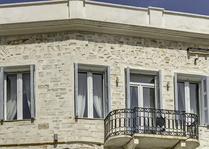 ゲストハウス 1844 Syros 4*